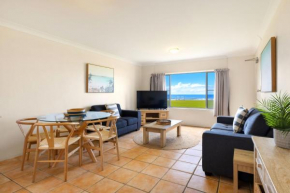 Absolute Beachfront Apartment 2B